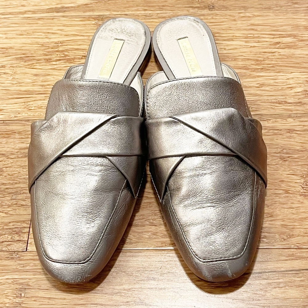 Louise et Cie silver pewter leather slip-on mules "Lo-Florie" shoes. Women's 7.5